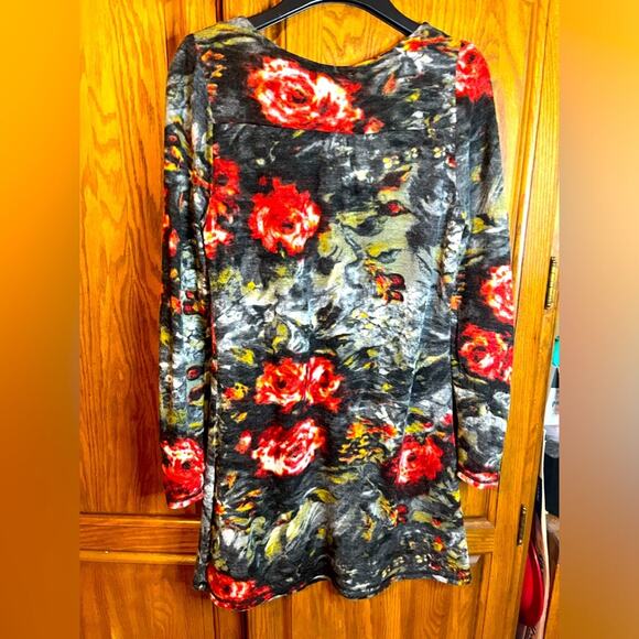 Animal Print Reverses to a Floral Print. Two Dresses in One. Untagged. - Picture 5 of 6